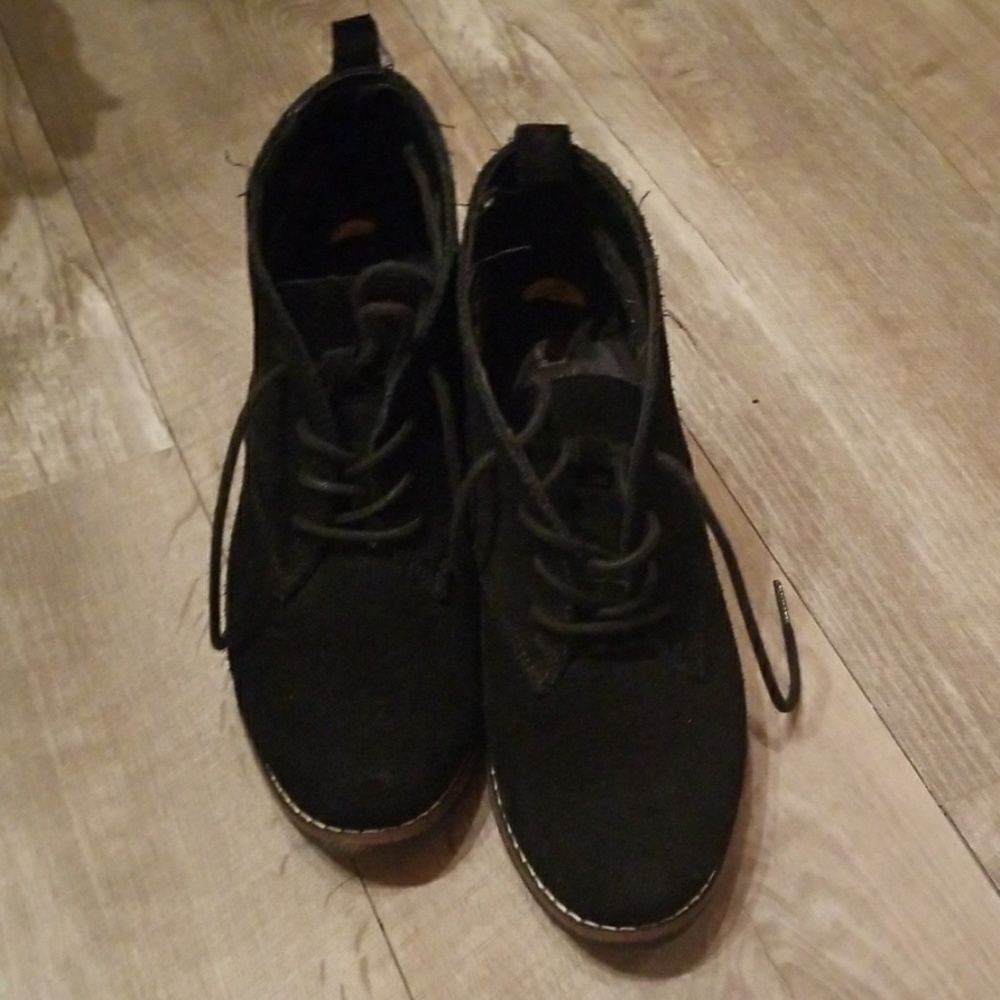 white mountain wedge black leather lace up